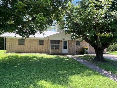 /international/us/920-jory-street-hico-tx-110101075961/