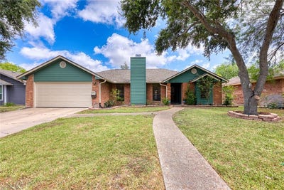 /international/us/5222-edinburg-circle-corpus-christi-tx-110119627816/
