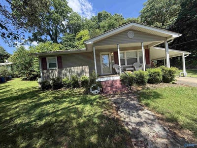 /international/us/55-bates-drive-scottsboro-al-110108534254/