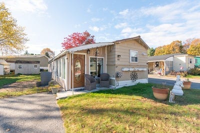 /international/us/239-ayer-littleton-ma-110106379455/