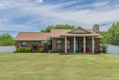 /international/us/204-s-spring-branch-trail-springtown-tx-110108507345/