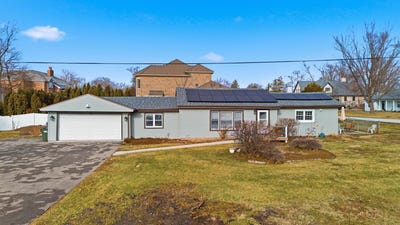 /international/us/100-pratt-boulevard-roselle-il-110105930502/