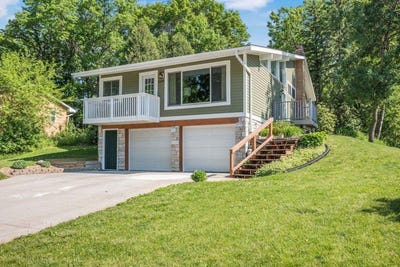 /international/us/1695-silver-lake-road-nw-new-brighton-mn-110108572320/