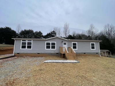 /international/us/86-agnes-lane-pikeville-tn-110096912130/