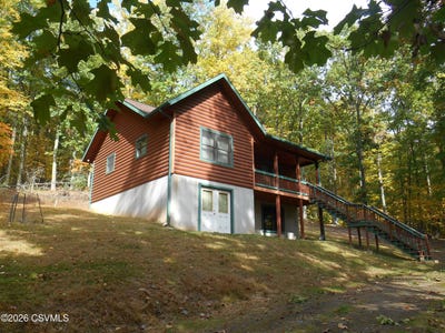 /international/us/40-huntington-mountain-drive-shickshinny-pa-110120557283/