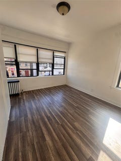 /international/us/583-van-nest-avenue-bronx-ny-110106302494/