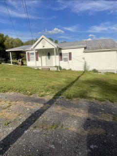 /international/us/200-brown-hollow-road-hustonville-ky-110107823506/