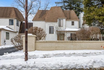 /international/us/89-park-gate-drive-edison-nj-110108358434/