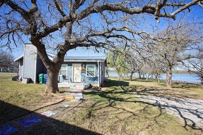 /international/us/2041-eastside-lake-road-graham-tx-110098331797/