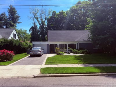 /international/us/55-warwick-road-great-neck-ny-110108539395/