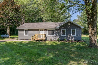 /international/us/1050-wicker-road-se-stanton-mi-110101339956/?lang=en