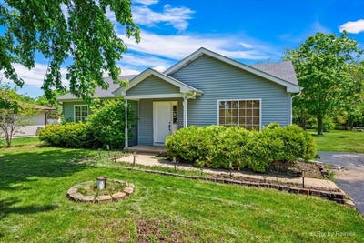/international/us/34w724-five-island-road-st-charles-il-110108342050/