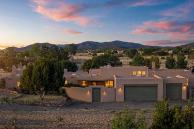 /international/us/9-cagua-road-santa-fe-nm-110108473548/