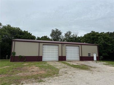 /international/us/12329-three-elms-road-farmington-ar-110098785272/