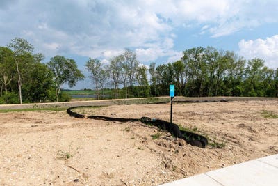 /international/us/7525-california-love-trail-middleton-wi-110099670180/