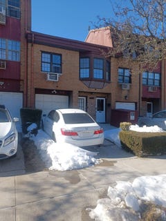 /international/us/156-42-78-street-howard-beach-ny-ny-110105736581/