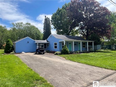 /international/us/5436-emerald-avenue-chautauqua-ny-110099720667/