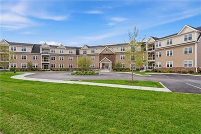 /international/us/9-joseph-n-zenga-jr-boulevard-east-greenwich-ri-110107730316/