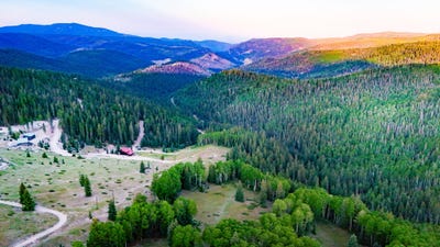 /international/us/west-village-beaver-ut-110091882137/