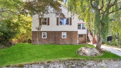 /international/us/184-lake-drive-lake-peekskill-ny-110108803448/