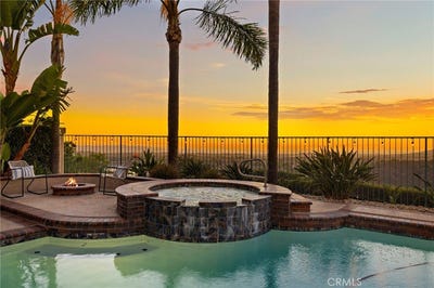 /international/us/17-via-belmonte-rancho-santa-margarita-ca-110119762221/