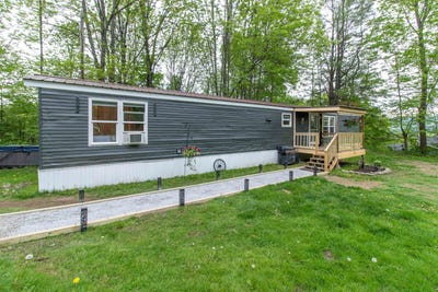 /international/us/250-n-jay-road-troy-vt-110108491363/
