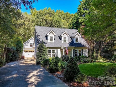 /international/us/10709-danesway-lane-cornelius-nc-110120458330/