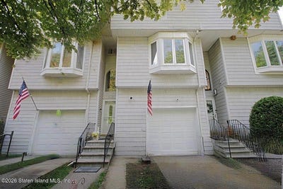 /international/us/130-dinsmore-street-staten-island-ny-110110068199/