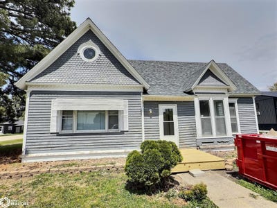 /international/us/312-main-street-renwick-ia-110107924921/