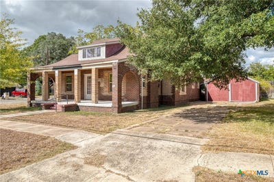 /international/us/116-s-cypress-avenue-luling-tx-110106990289/