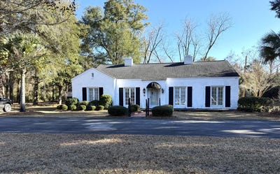 /international/us/43-s-church-street-summerton-sc-110105197202/