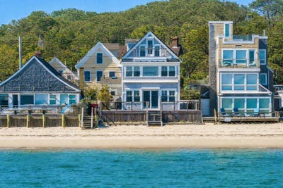 /international/us/613-commercial-street-provincetown-ma-110104621676/
