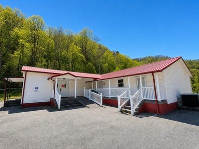 /international/us/1620-rockhouse-fork-road-delbarton-wv-110108240159/