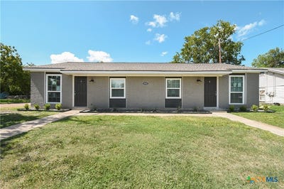 /international/us/2002-morningside-street-victoria-tx-110120559859/