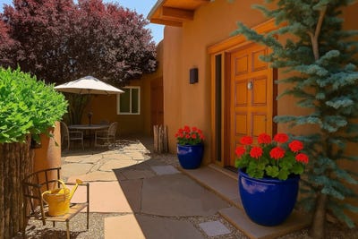 /international/us/44-lodge-circle-santa-fe-nm-110100475540/