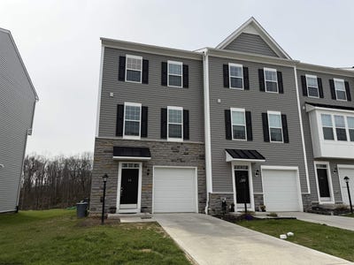 /international/us/48-dover-court-bridgeport-wv-110106819881/