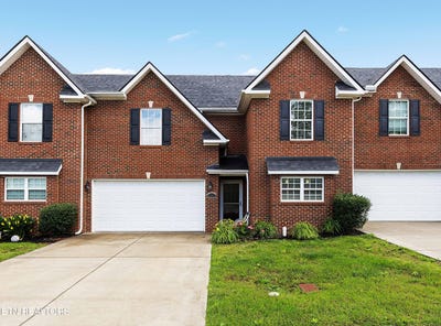 /international/us/8207-tumbled-stone-way-knoxville-tn-110105732586/