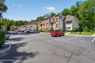 /international/us/1111-morning-glory-drive-monroe-nj-110108613929/