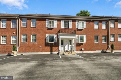 /international/us/922-w-montgomery-avenue-bryn-mawr-pa-110120737044/
