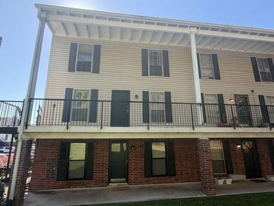 /international/us/900-mountain-creek-road-chattanooga-tn-110108550108/