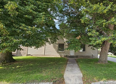 /international/us/1001-east-4th-street-ogallala-ne-110095894449/