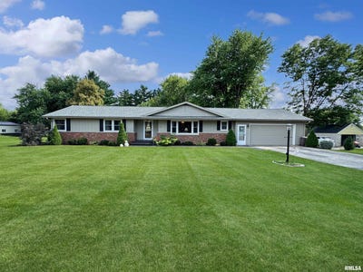 /international/us/519-e-robinson-street-goodfield-il-110100968244/