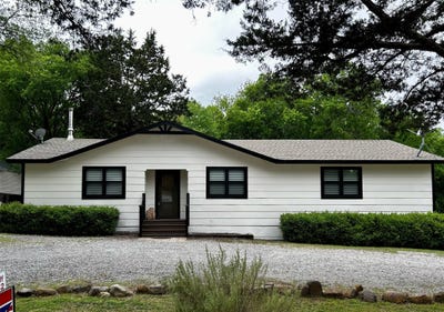 /international/us/55-n-elm-pottsboro-tx-110105525861/