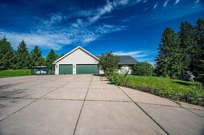 /international/us/438-320th-street-knapp-wi-110108346943/