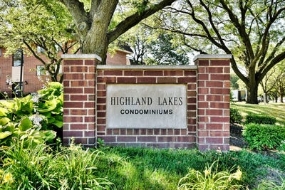 /international/us/41-e-janata-boulevard-lombard-il-110109704912/