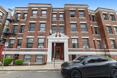 /international/us/100-lanark-rd-boston-ma-110108334258/