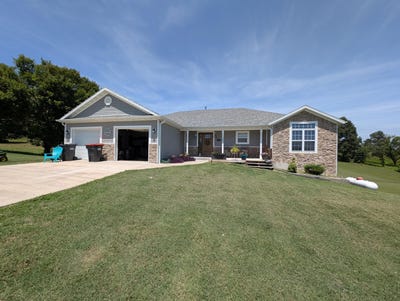 /international/us/303-melton-way-cassville-mo-110101089619/?lang=en