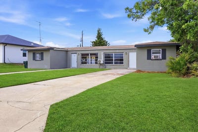 /international/us/300-san-lorenzo-avenue-north-port-fl-110106975982/