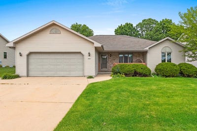 /international/us/2480-springmill-drive-oshkosh-wi-110100332420/