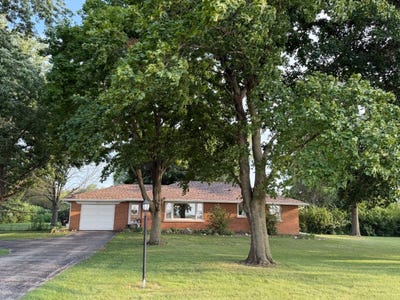 /international/us/2694-w-3000s-road-s-kankakee-il-110109703110/